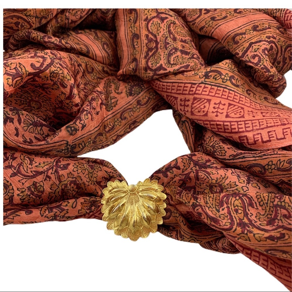 LEAF SCARF CLIP - Picture 4 of 4